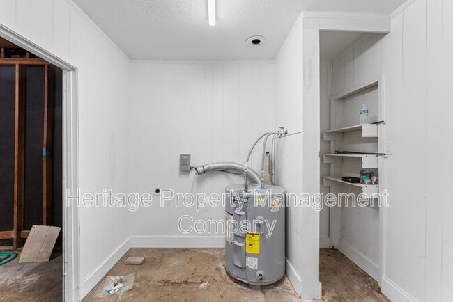 Building Photo - 4407 Bikini Dr