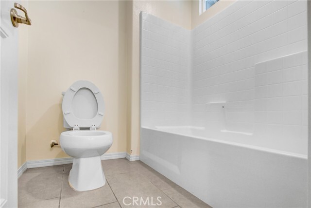 Building Photo - 5594 Skimmer Dr
