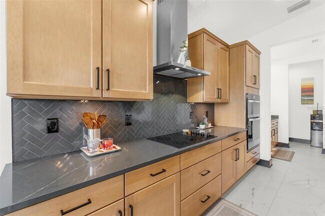 Building Photo - 8756 Windlass Cv