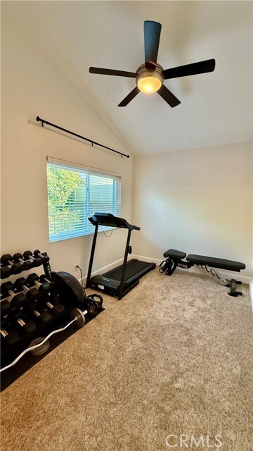 Building Photo - 722 Tressy Ave