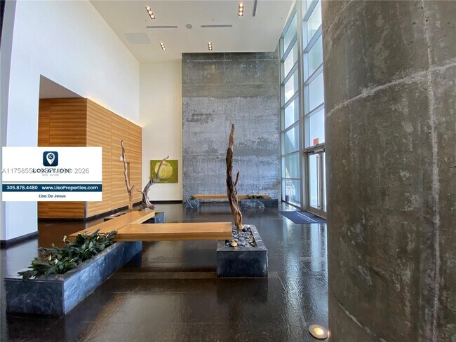 Building Photo - 888 Biscayne Blvd