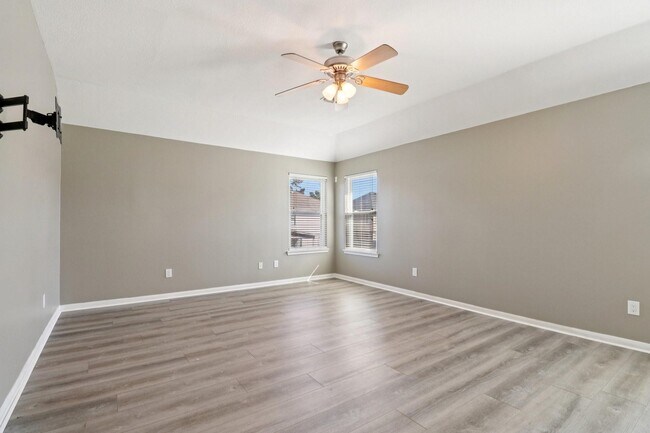 Building Photo - 16546 Cypress Thicket Dr