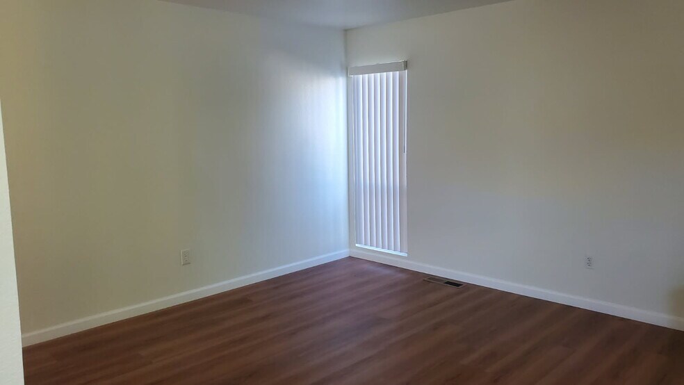 Building Photo - 2791 McBride Ln
