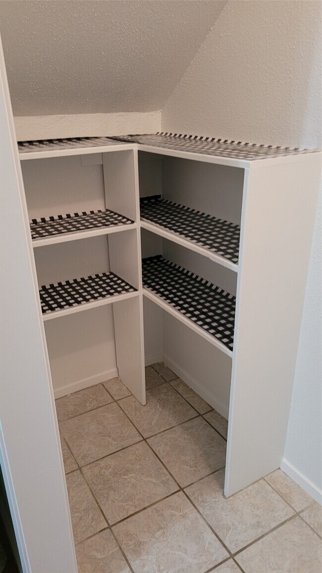 Building Photo - 14777 Wunderlich Dr