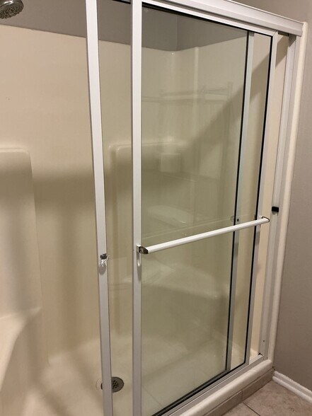 Building Photo - 21650 Burbank Blvd