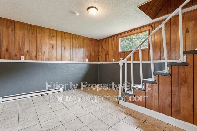 Building Photo - 218 Lovelace Rd