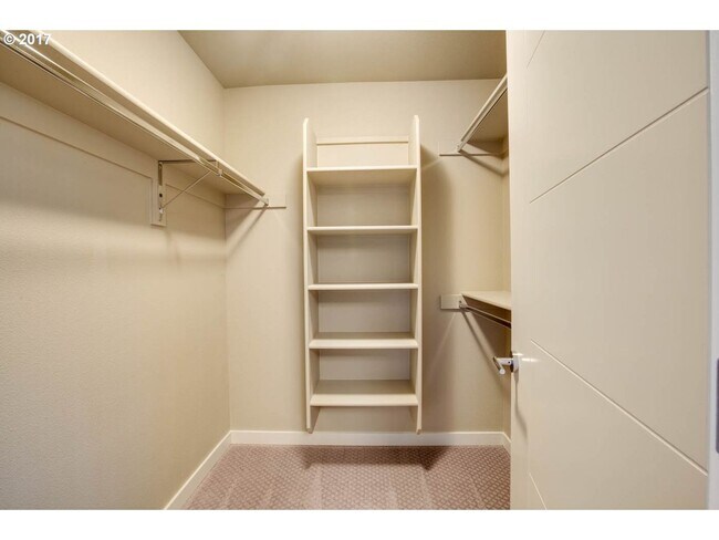 Building Photo - Charming 3BR Home with Fireplace, Bright Open Living Spaces & Loft