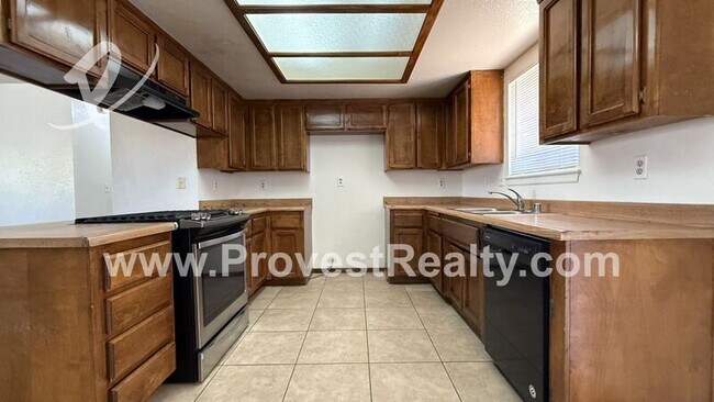 Building Photo - 12780 Redwing Rd