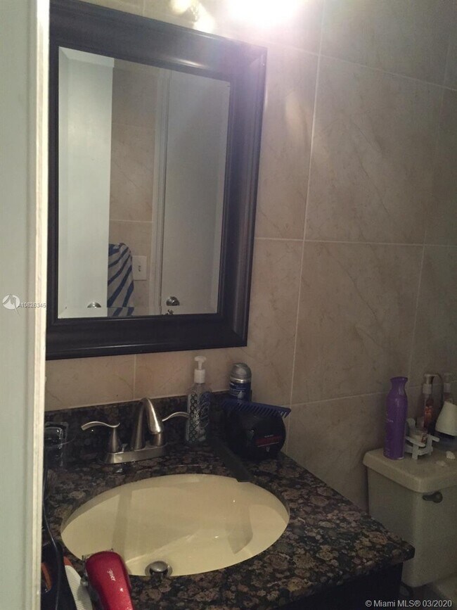 Building Photo - 670 NW 85th Pl  11-206 Miami Fl 33126