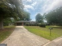 Building Photo - 3053 Menlo Park Dr