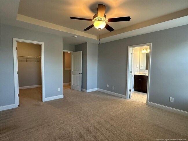 Building Photo - 2149 Heathcote Dr