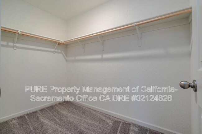 Building Photo - 3192 Mabry Dr