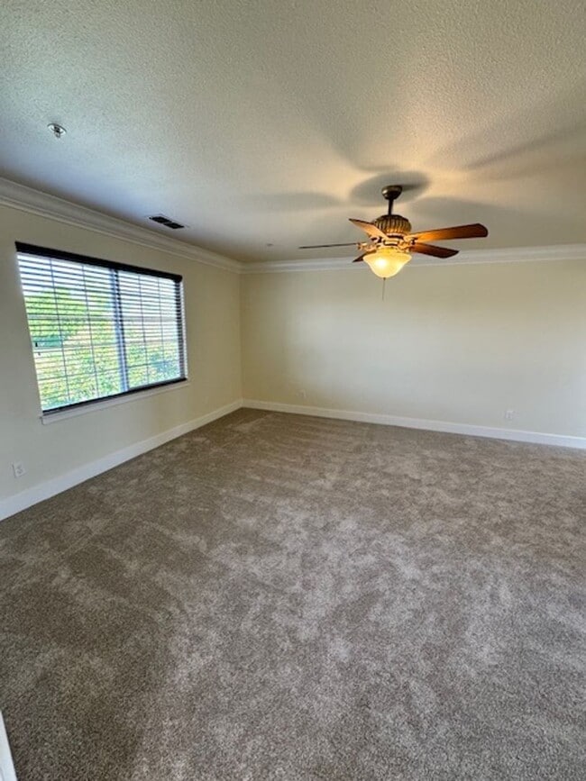 Building Photo - $500 Move in Special with signed lease by 12/15/2025 ~ Upscale Modern 4 Bed | 2.5 Bath – Yard Mai...
