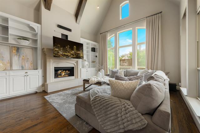 Building Photo - 640 Creekway Dr