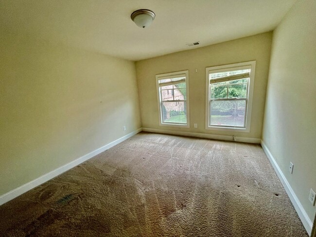 Building Photo - 10600 Arlington Point