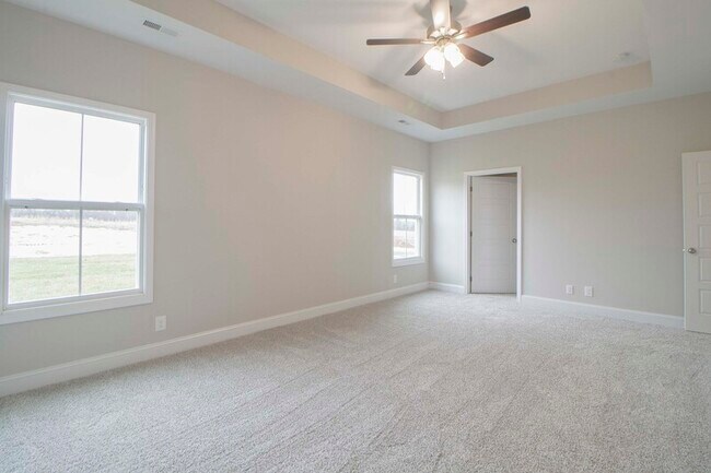 Building Photo - 2074 Ireland Wy