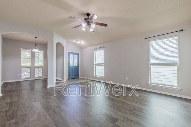 Building Photo - 5815 Southern Knoll