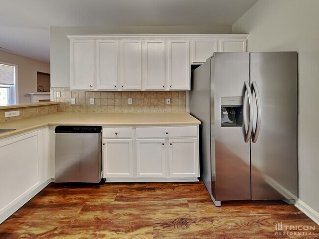 Building Photo - 3124 Delacorte Dr