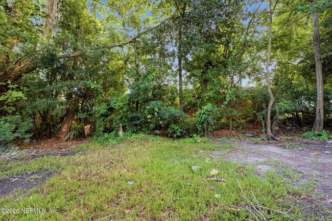 Building Photo - 920 George Cir