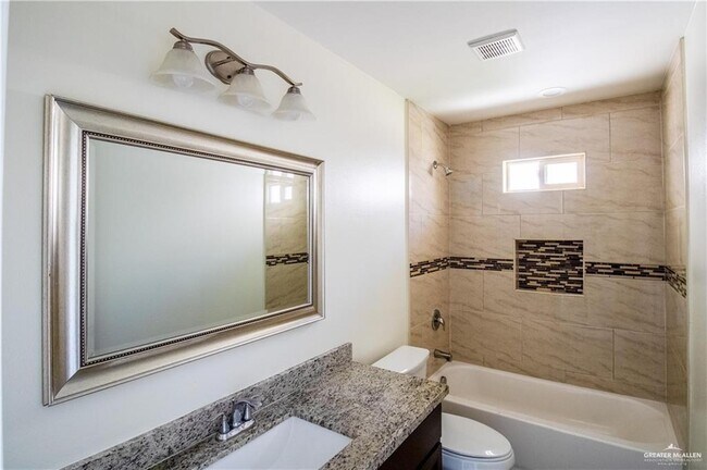 Building Photo - 2118 Taxco Ct