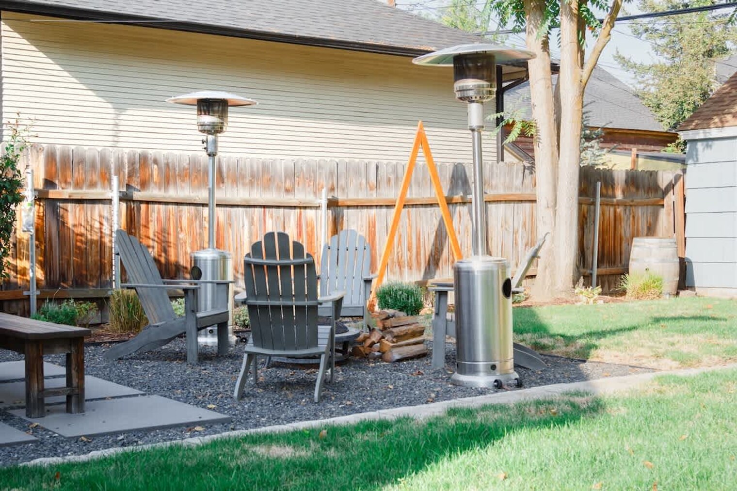 Building Photo - 920 W Lemp St