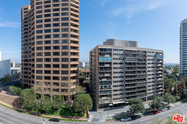 Building Photo - 10445 Wilshire Blvd