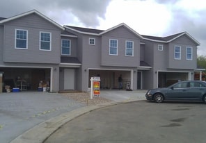 Building Photo - 116 Oriole Path