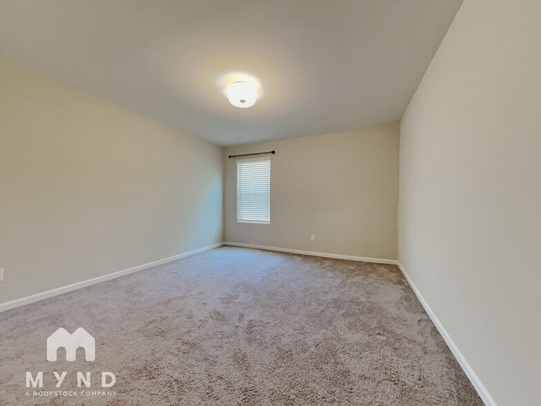 Building Photo - 8645 River Ridge Dr