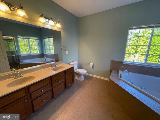 Building Photo - 43297 Stonegarden Terrace