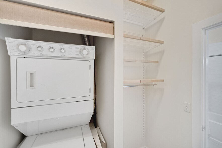 Building Photo - 1000 New Jersey Ave SE