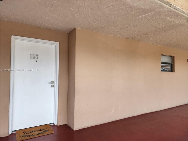 Building Photo - 13850 SW 62nd St