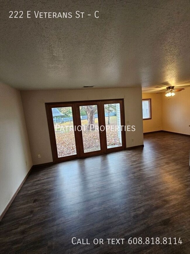 Building Photo - 222 E Veterans St