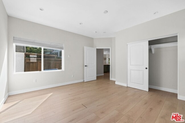 Building Photo - 2214 Benecia Ave