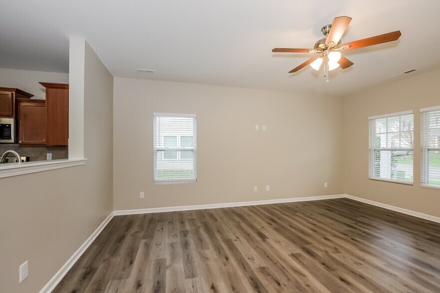 Building Photo - 4364 Stone Mountain Dr