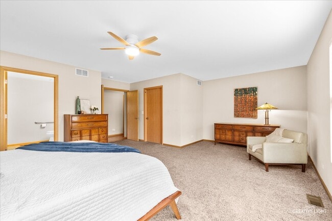 Building Photo - 2772 Cranston Cir