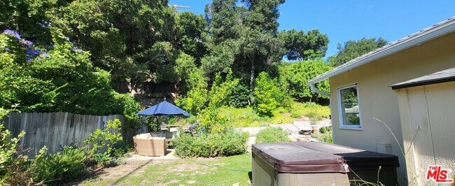 Building Photo - 4733 San Feliciano Dr