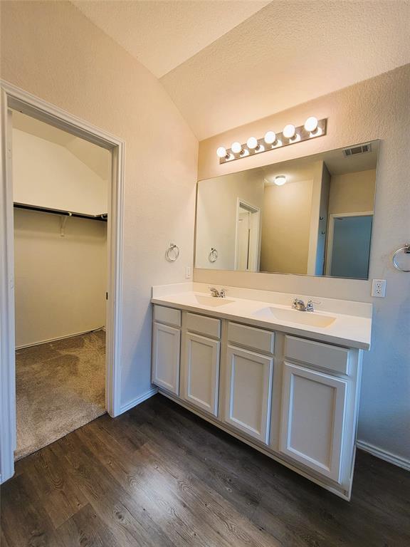 Building Photo - 104 Red Buckeye Loop