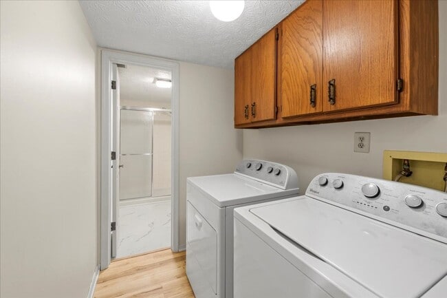 Building Photo - 9239 Doubloon Rd