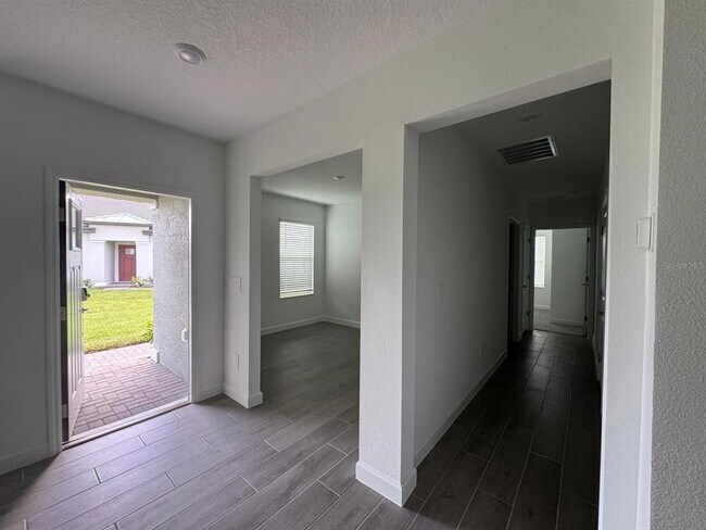 Building Photo - 32040 Griffin Sands Ln