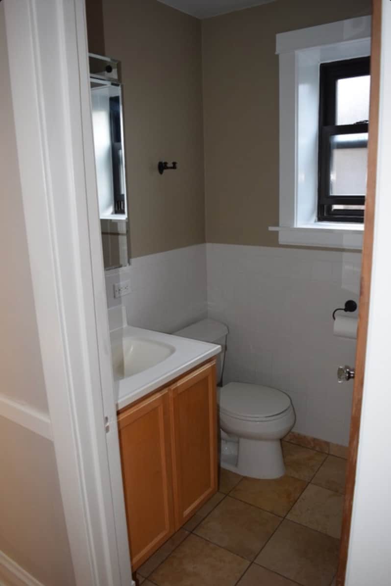 Building Photo - 3018 S Union Ave