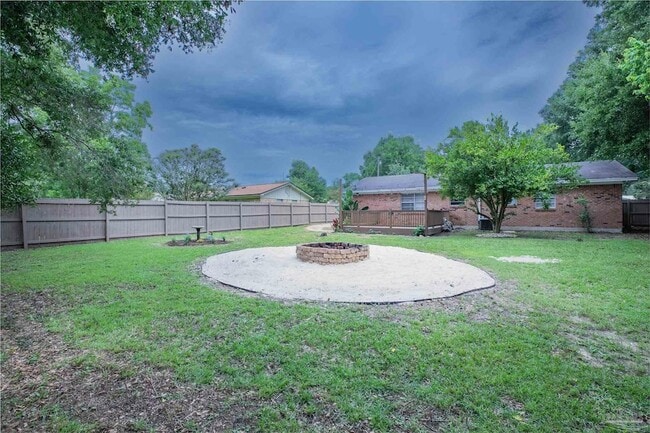 Building Photo - 4381 Bixby Cir