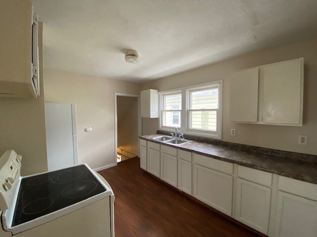 Building Photo - 1346 N Adams St