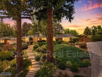Building Photo - 31 Mott Dr