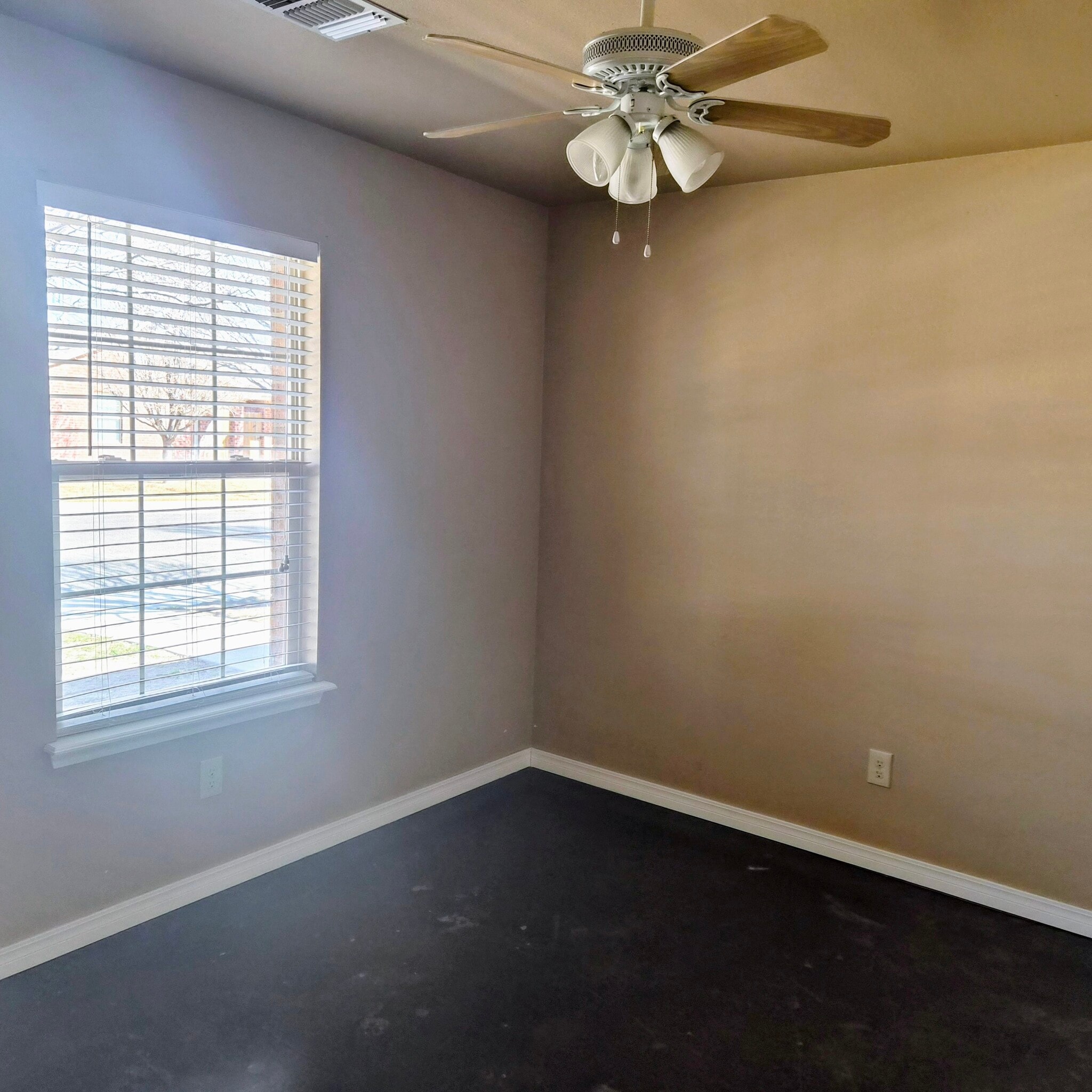 Building Photo - 2709 Steves Way