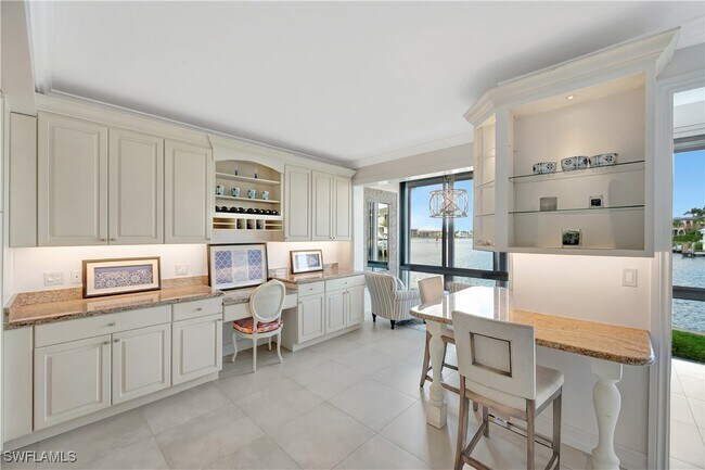 Building Photo - 2258 Gulf Shore Blvd N