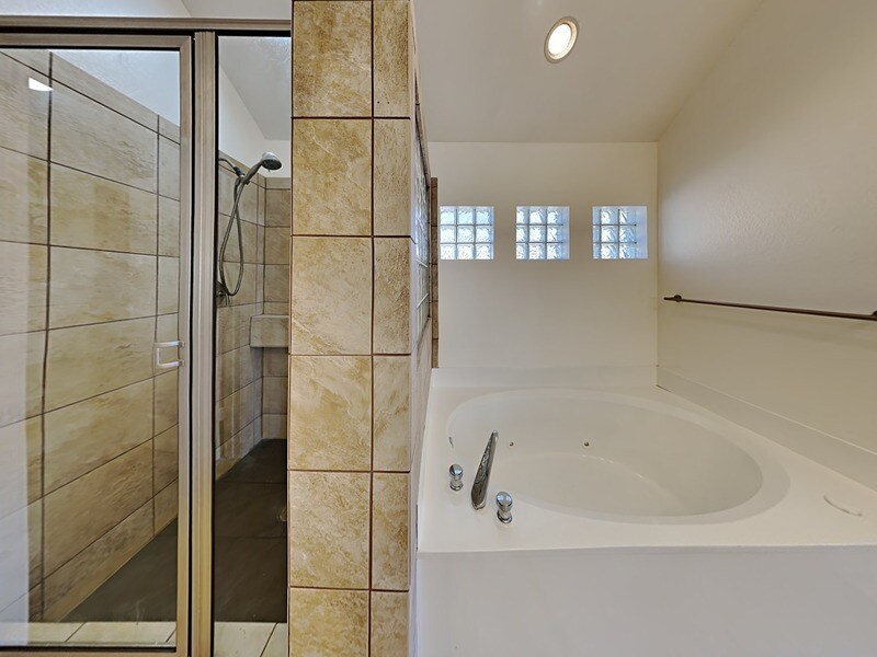 Building Photo - 4322 Duck Pond Ln