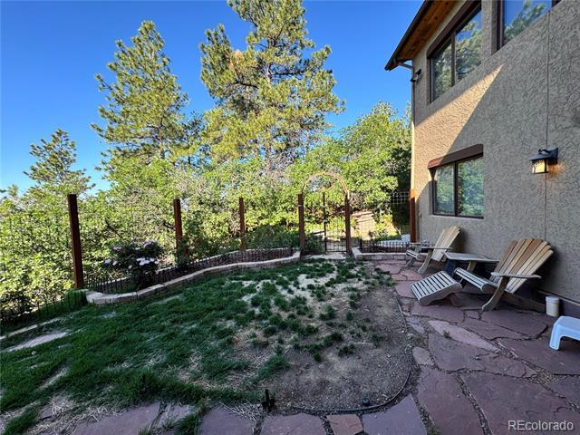 Building Photo - 4760 Lariat Dr