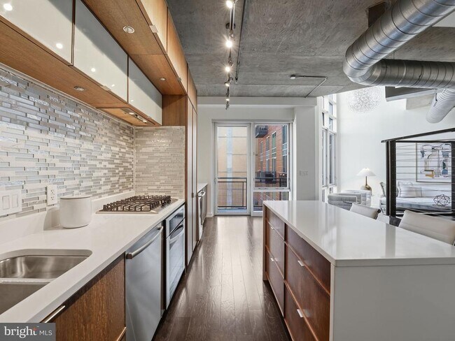 Building Photo - 1515 15th St NW