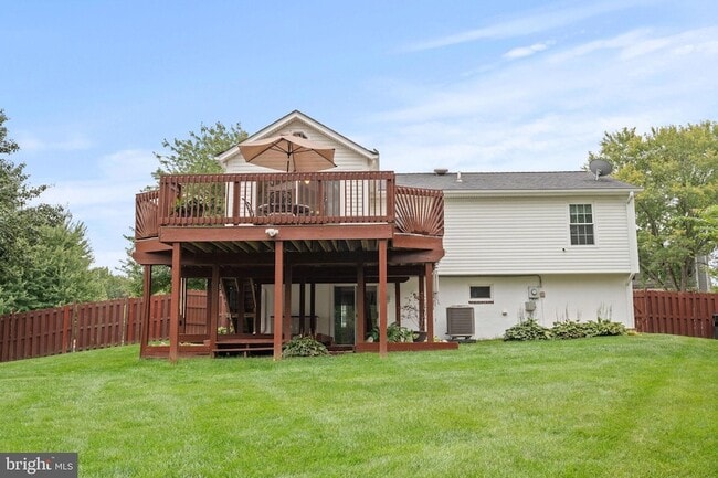 Building Photo - 5590 Neddleton Ave