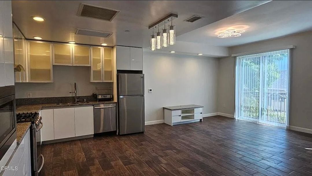 Building Photo - 28 N 3rd St